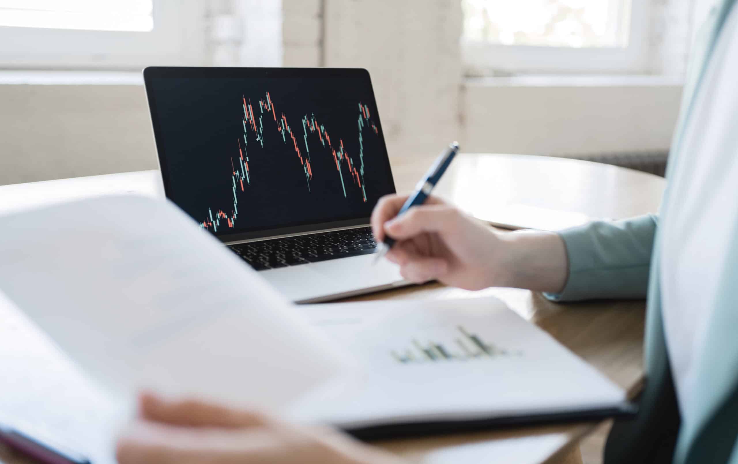 Avis Avatrade : analyse et retour d’expérience sur Waxoo.fr
