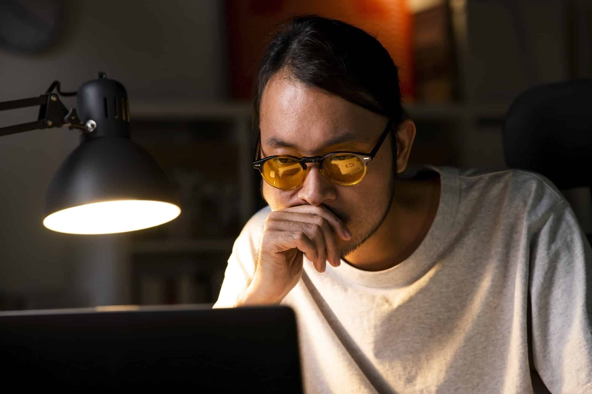 Advertising creation: optimize your strategy with Waxoo (less than 100 characters)